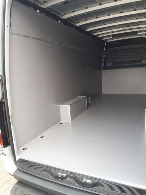 VW Crafter L5H3 zabudowa busa