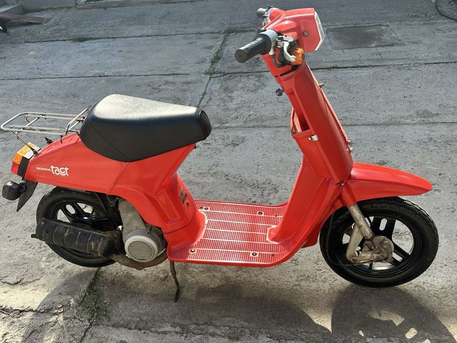 Продам Honda Tact AB07.