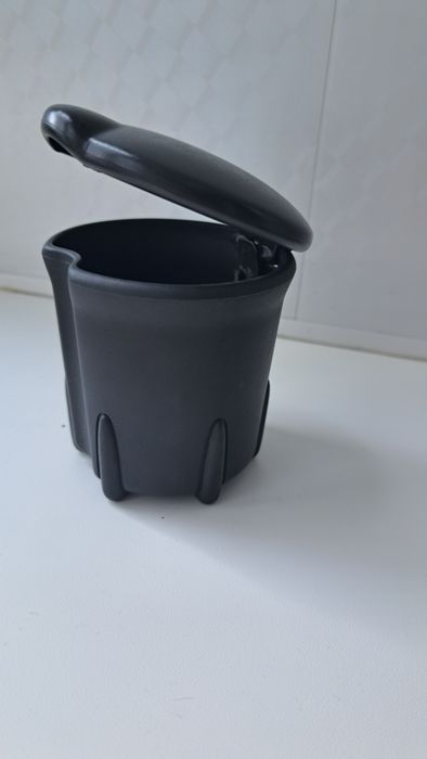 Пепельница Renault