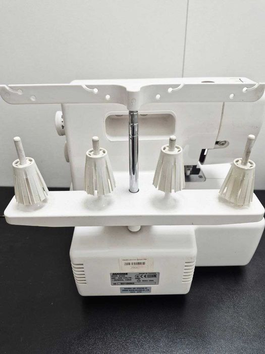 Оверлок Janome 210d