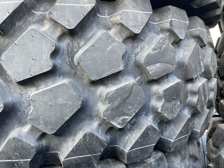 Шини14.00R20 (370/508)для Урал Камаз ДОСТАВКА або МОНТАЖ БЕЗКОШТОВНО