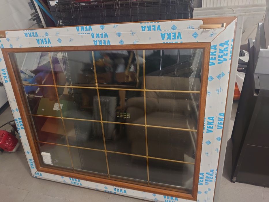 OKNO NA ŚWIAT  – wymiary 139x113