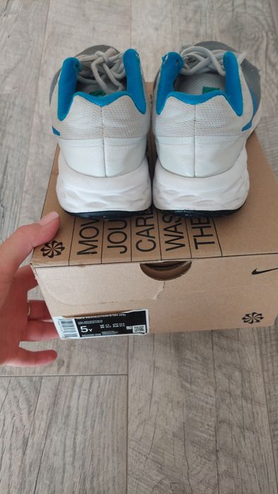 Кросси кроссівки Nike 37