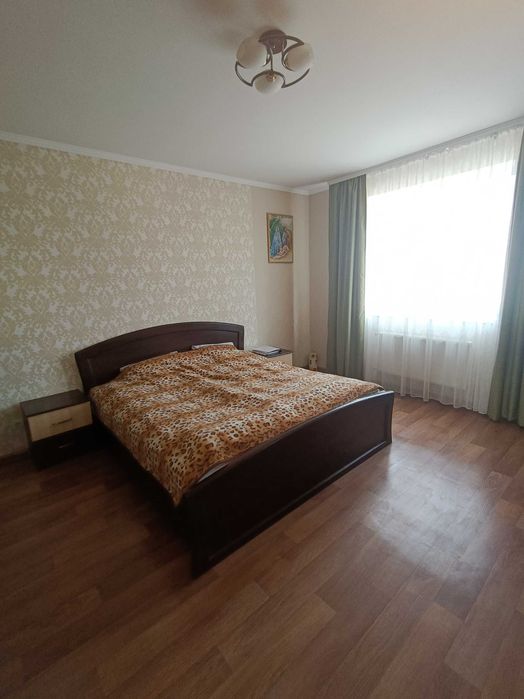 Продам будинок в місті , супер - місце!