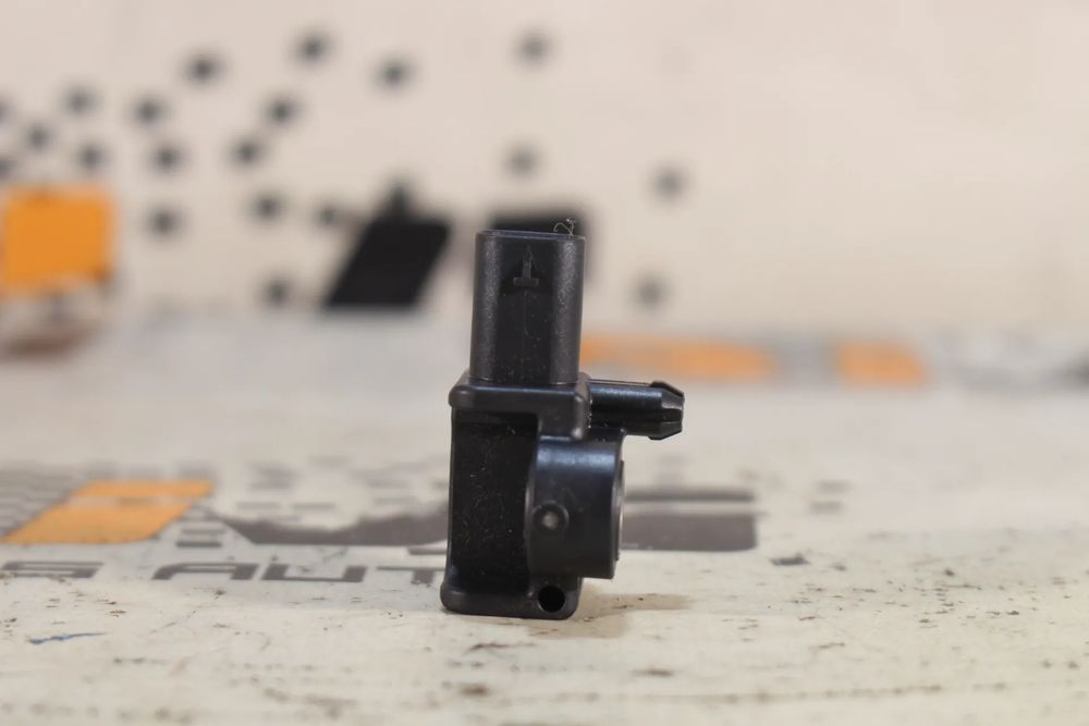 Sensor de impacto VOLKSWAGEN Polo (6R, 6C)