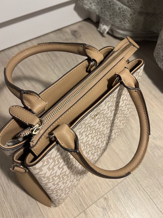 Torebka beżowa DKNY