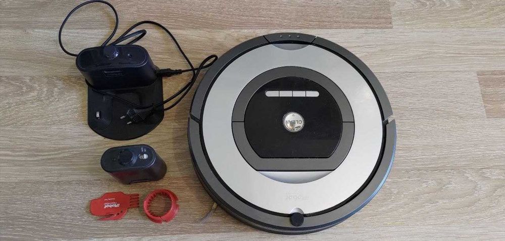 Odkurzacz automatyczny Robot sprzątający iRobot Roomba 772E