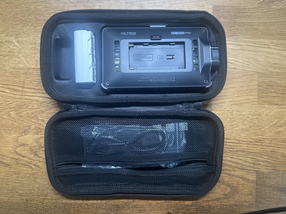 Viltrox Monitor Série DC-550 5.5” Táctil como novo