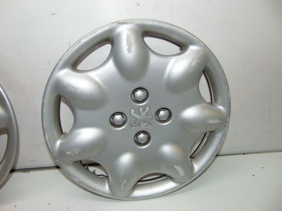 Peugeot 206 e outros tampões de roda