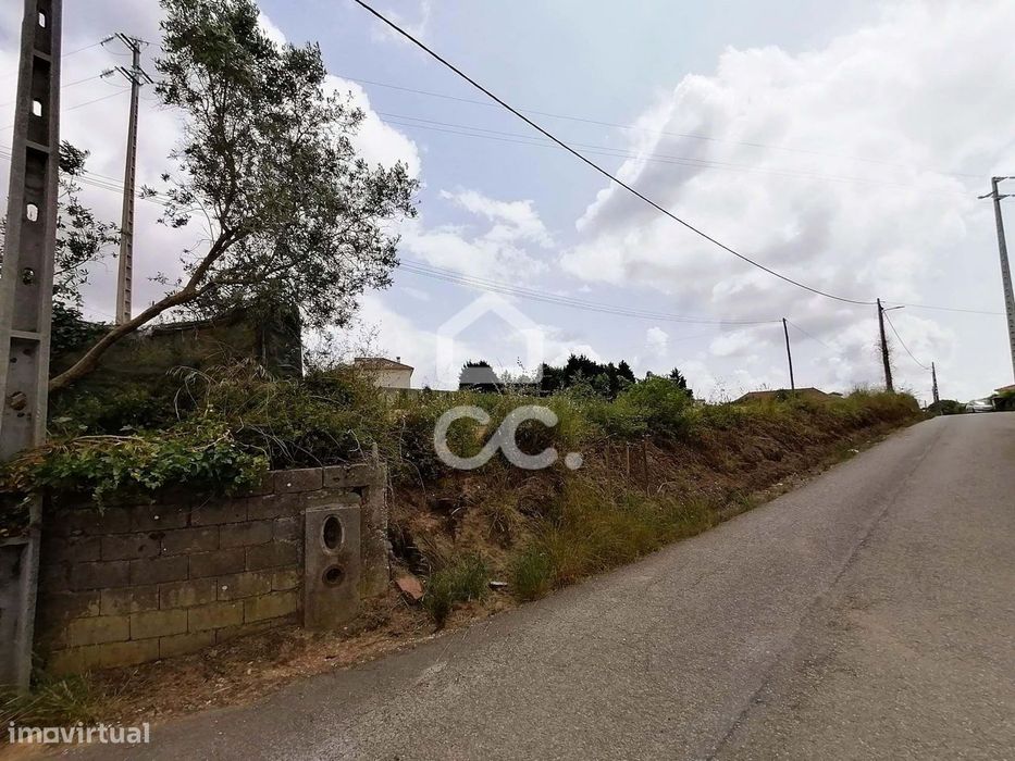 Terreno Premium com 3.660 m² no Carvalhal: Onde a Serra se Cruza com o