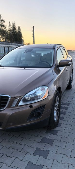 VOLVO XC60 2009 AUTOMAT 4X4 2,4 D5 205KM