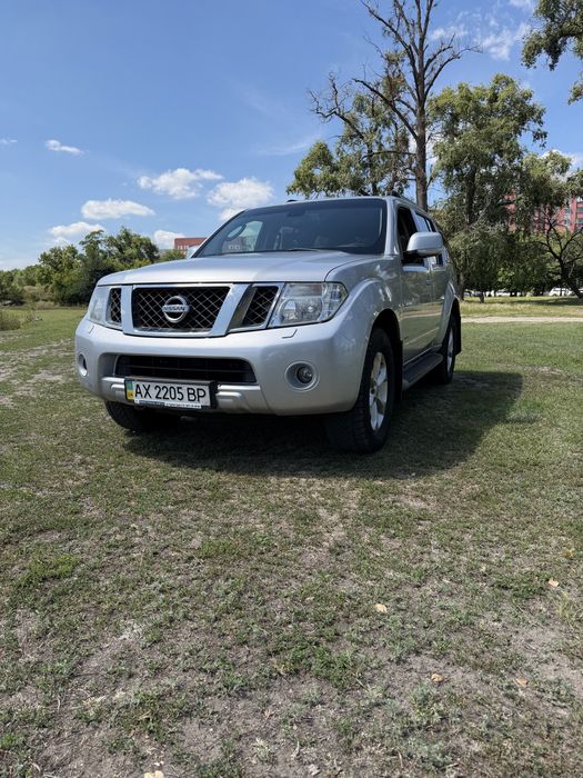 Nissan Pathfinder 2,5 d AT