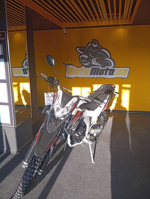 Мотоцикл LONCIN LX 250 GY-3 SX2