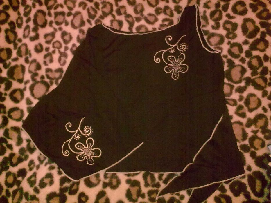 Bluzka jeden rękaw wiązanie aplikacje