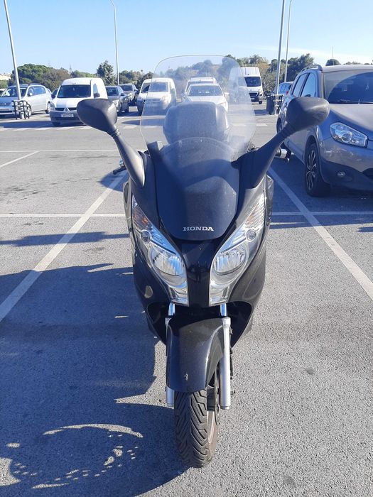 Honda s-wing 125 scooter