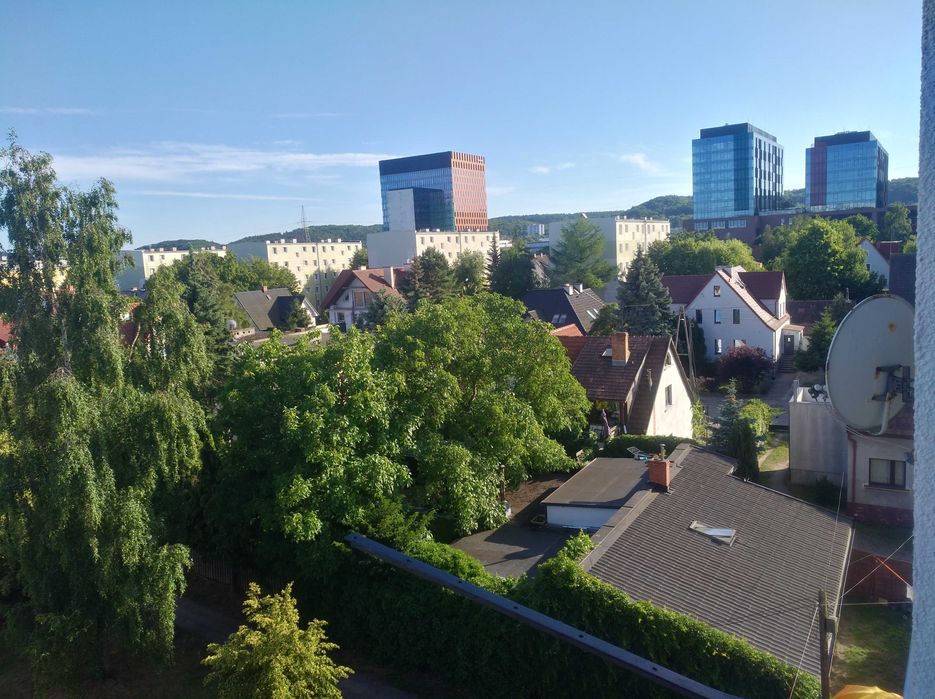 Wynajmę słoneczne mieszkanie, po gruntownym remoncie, w super lokalizacji // Sunny 2-Bedroom Apartment for Long-Term Rent – Gdańsk Przymorze