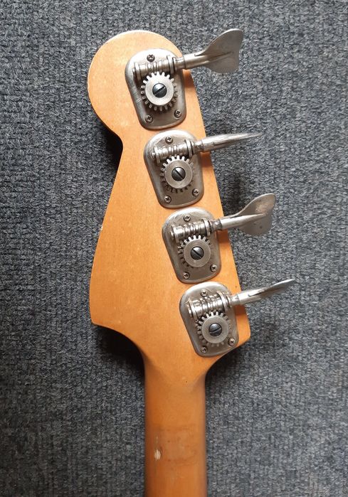 Fender Musicmaster Bass 1972 rok, USA