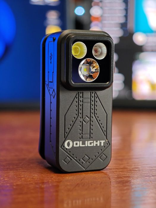 Портативний ліхтар Olight Oclip Pro Phantom squadron