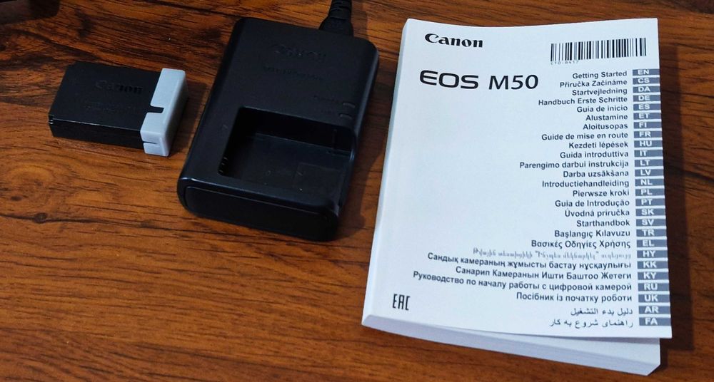 Aparat Canon EOS M50