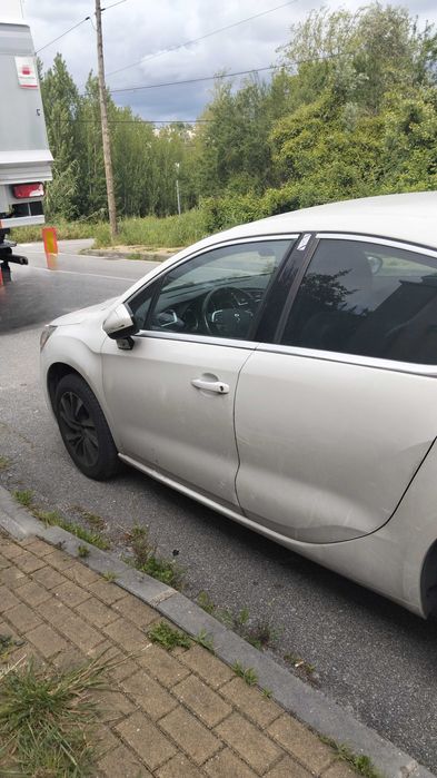 Citroën DS4 1.6 HDi (Dezembro 2014) – PARA PEÇAS