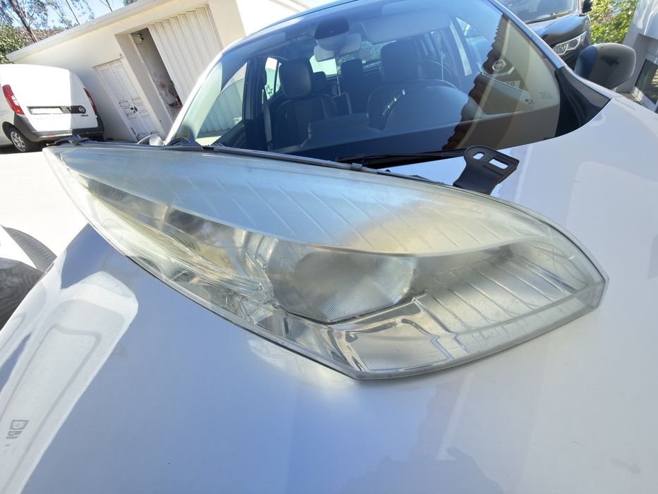 Ótica  Renault Megane 3, lado Direito