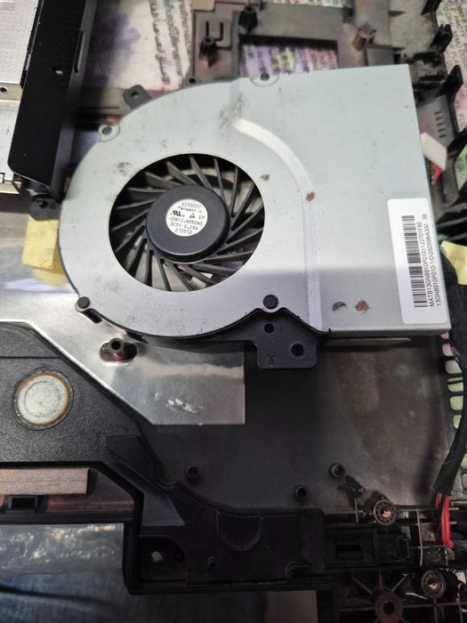 gráfica asus K55V Nvidia geforce 635M de 2gb, testada, restantes peças sob consulta