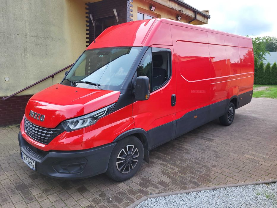 Wynajem busów Dostawczych i Lawet