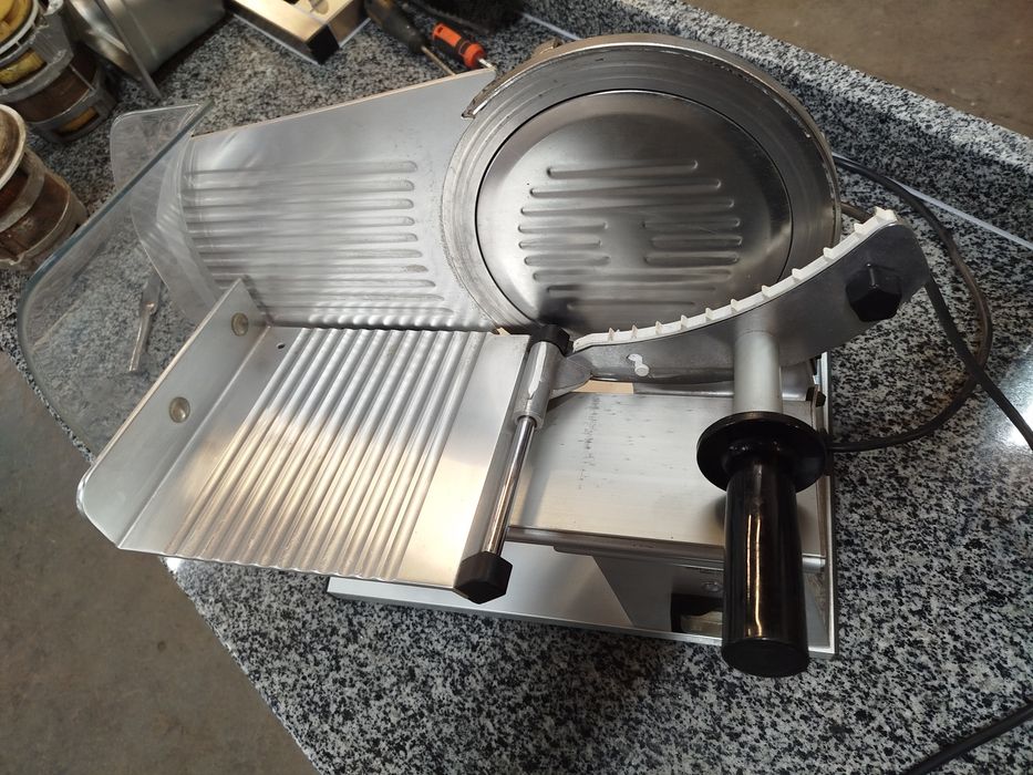 Слайсер професійний