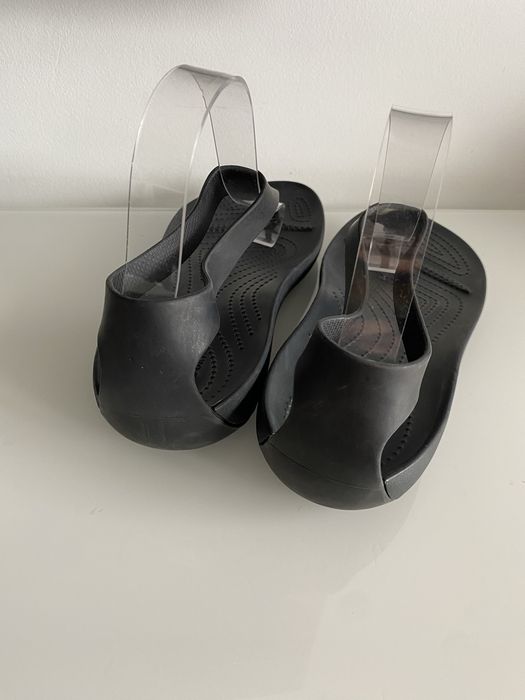 Japonki Crocs Serena Flip r. 38/39 W8 wyższa podeszwa