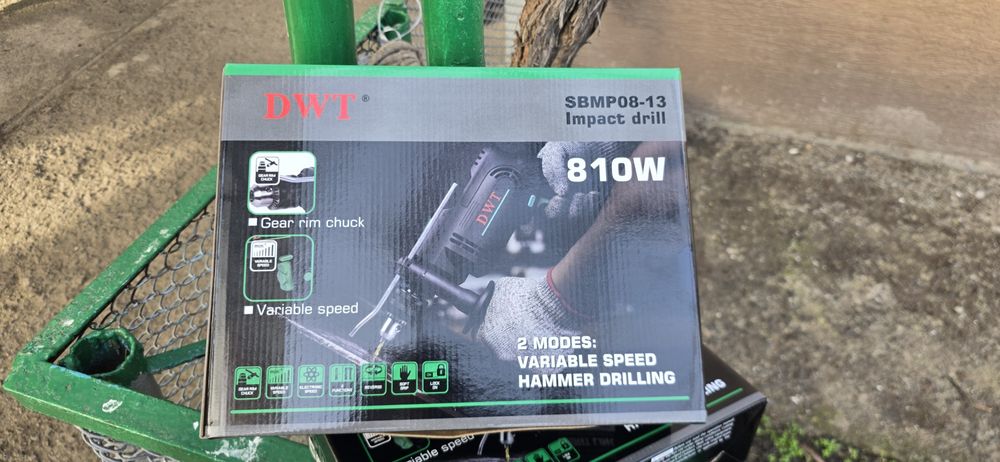 Продам нову електричну ударну дріль електрическая дрель DWT SBMP08-13