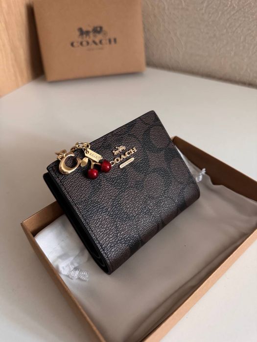 Гаманці Coach | натуральна шкіра | великий вибір