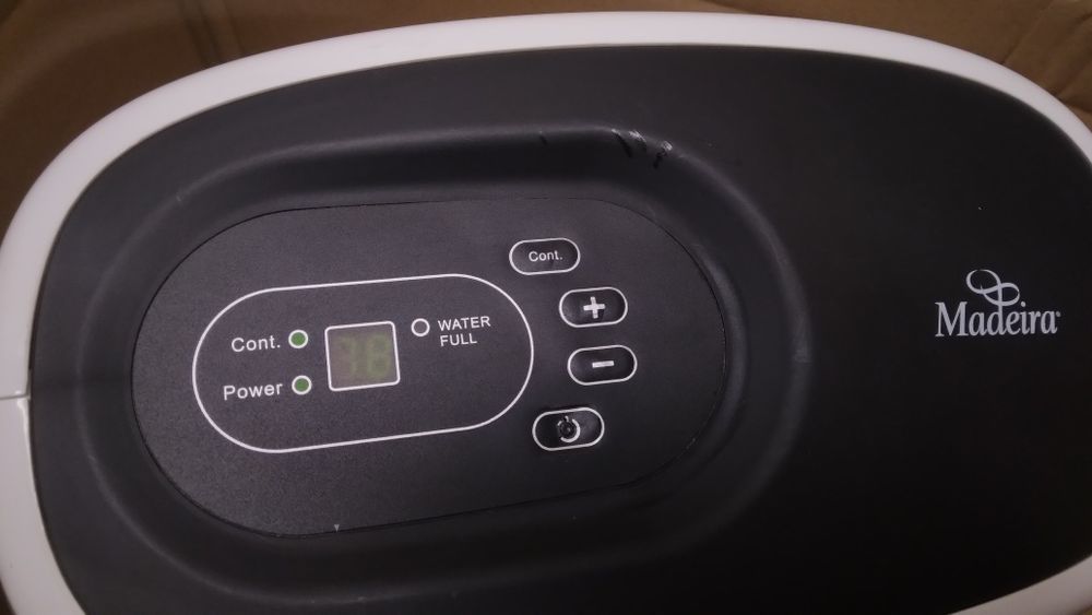 Osuszacz powietrza Comfee 20L/24h pochłaniacz wilgoci zbiornik 3L 600W