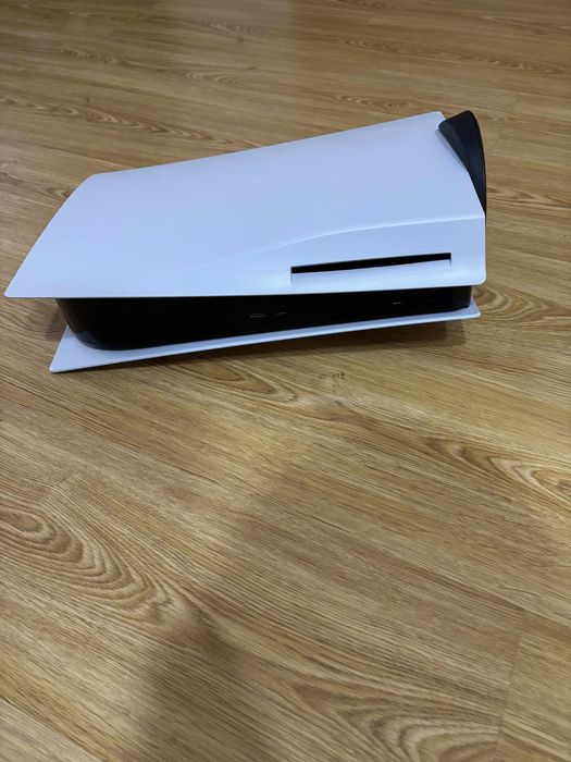 PlayStation 5 + FC24