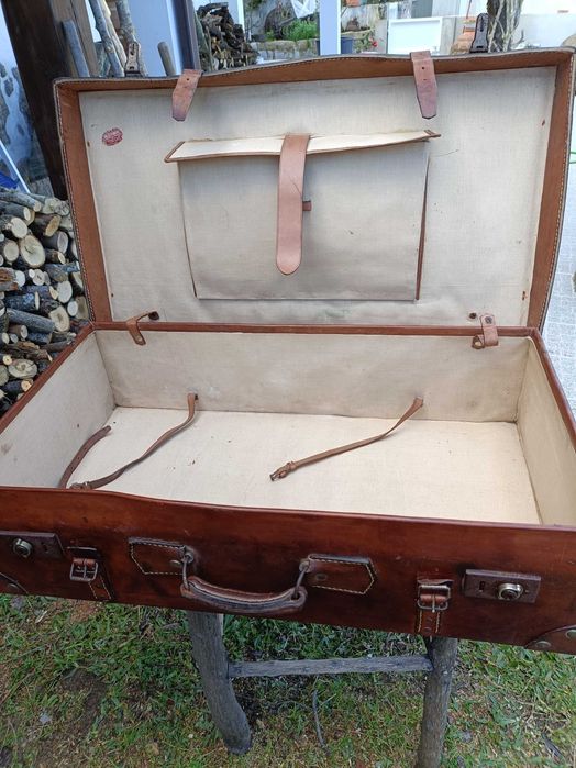 Rara mala em couro muito antiga