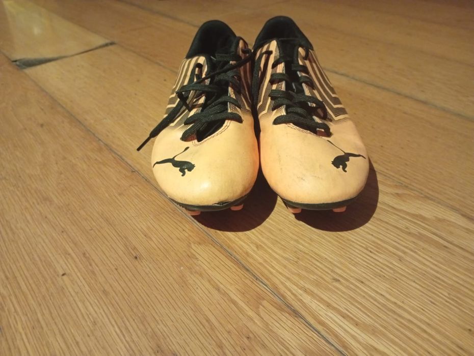 Chuteiras Puma com pouco uso