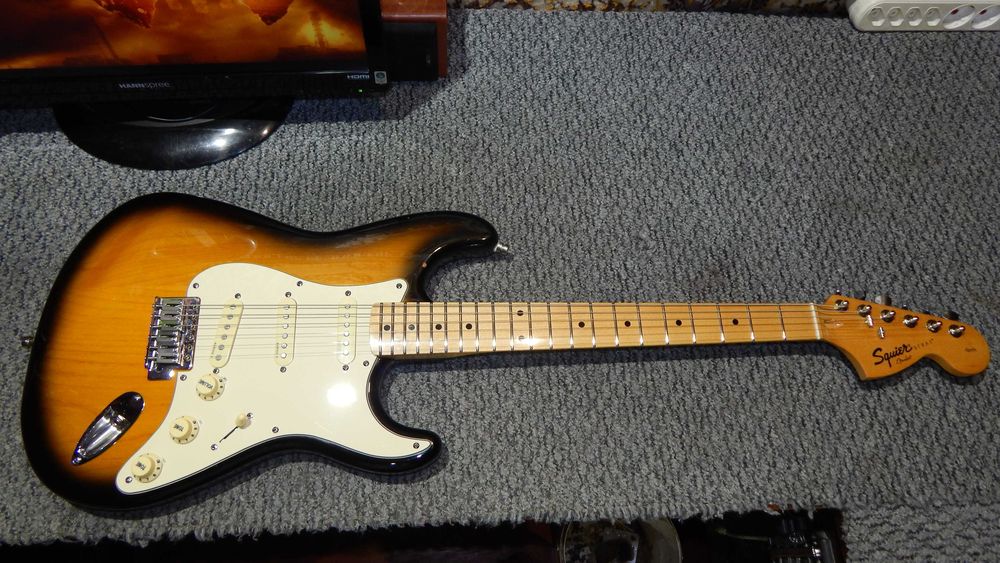 Squier Affinity, `03, China. Stainless Steel Frets.