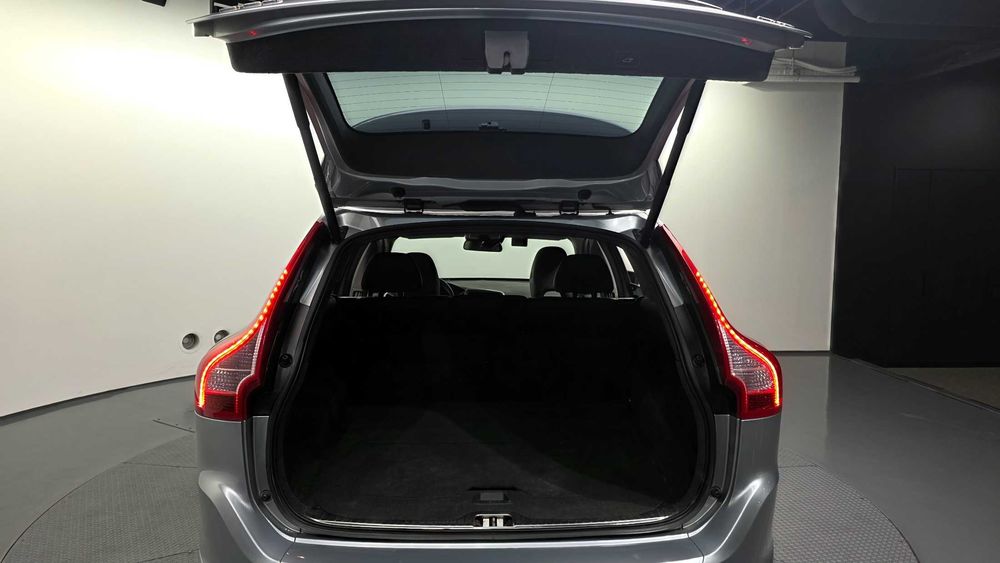 2015 VOLVO  XC60 2.4 TDI AWD