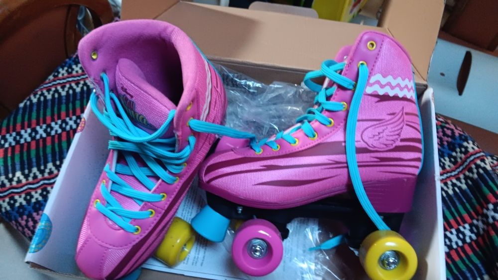 Patins Soy Luna novos com caixa