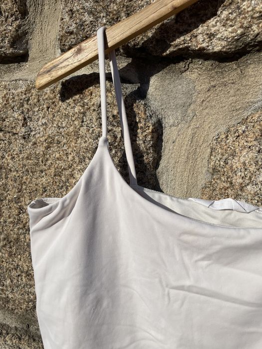 Top de workout branco