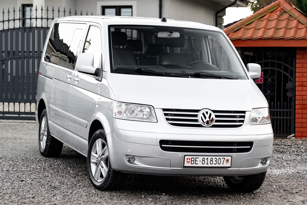 Volkswagen Multivan 2,5 TDI 4Motion Highline Nawigacja Tempomat Podgrzewane Fotele