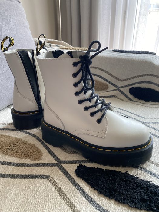 Buty martensy biale