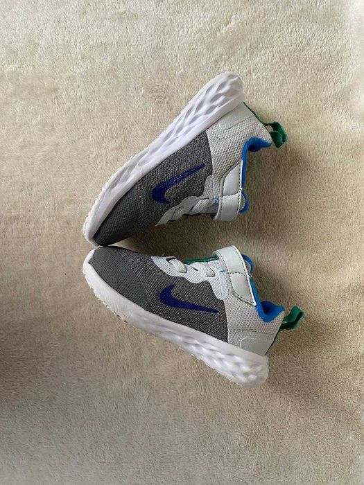 кросівки  Nike оригінал, розм 22