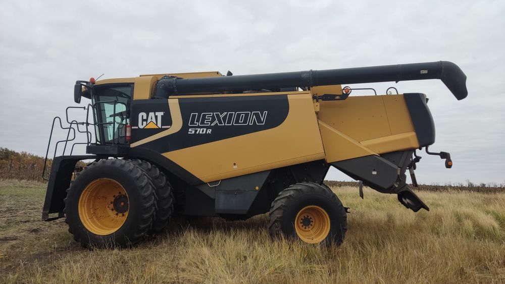Комбайн Lexion 570 комплект 2 жниварки і візок