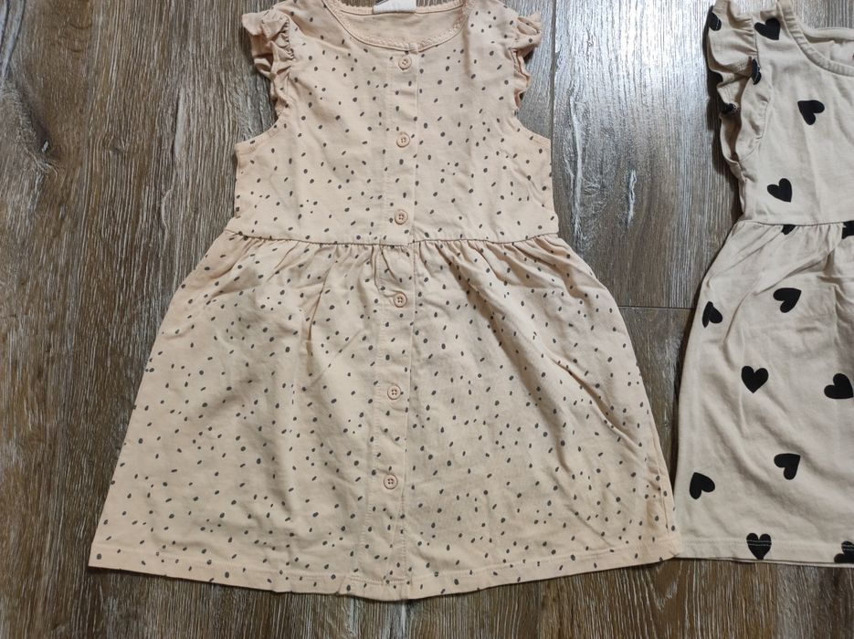 Продам речі на дівчинку.