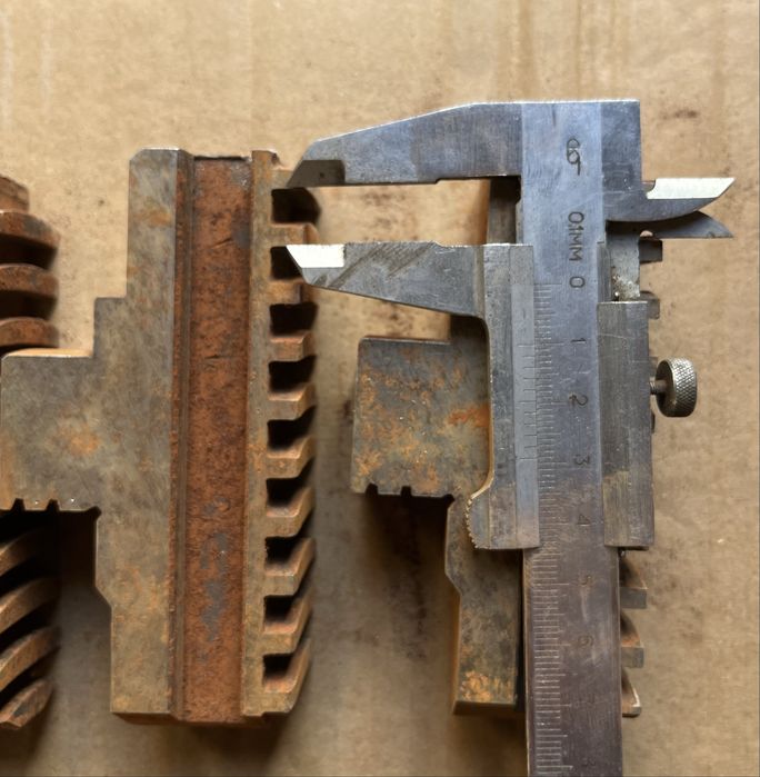 Кулачки токарного патрона