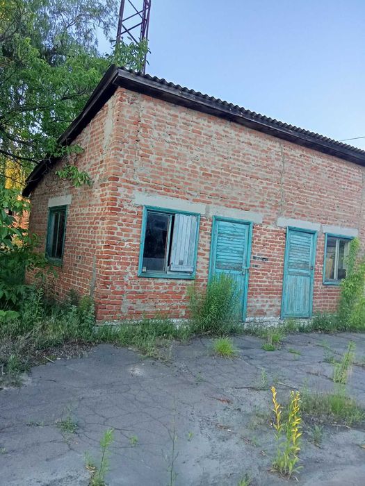 Готова автобаза (АТП) та логістичний комплекс 1476 м² на ділянці 1,24 га біля траси М-06, м. Радомишль