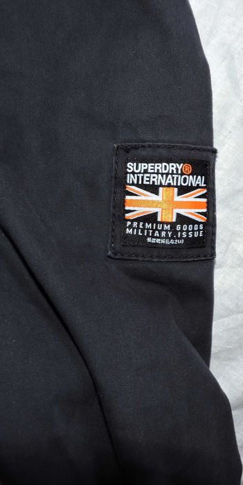 легкаПарка Superdry