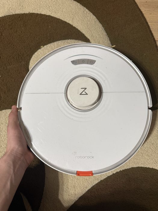 Продам пилосос roborock
