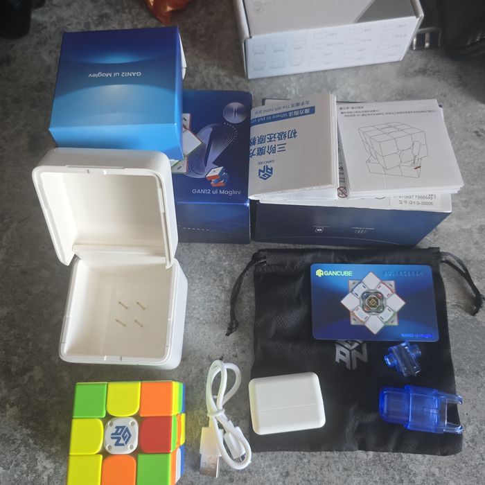 Kostka Rubika elektroniczna