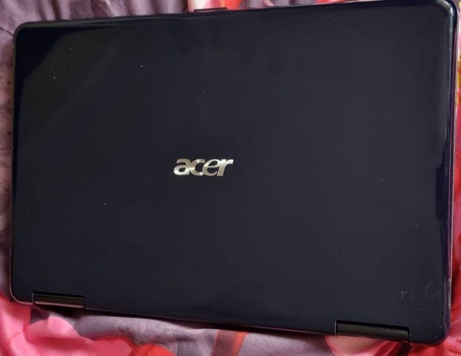 Acer Aspire 5732Z (KAWF0) 15.6" + сумка